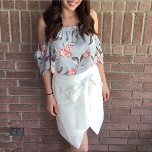 White Envelope Skirt with Bow